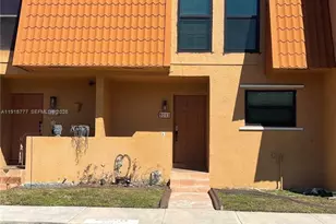 9113 Lime Tree Ln, Pembroke Pines, FL 33024 - Photo 37