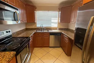 9113 Lime Tree Ln, Pembroke Pines, FL 33024 - Photo 3