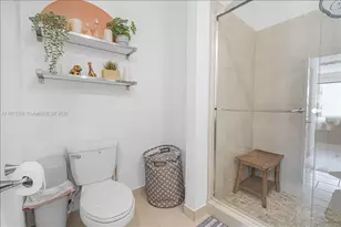 8301 NW 41st St, Doral, FL 33166 - Photo 15