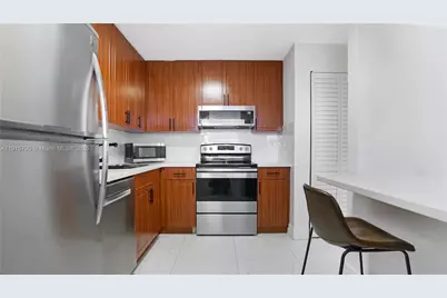 8255 Abbott Ave #403, Miami Beach, FL 33141 - Photo 5