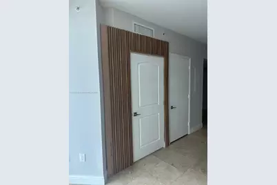 350 S Miami Ave #1709, Miami, FL 33130 - Photo 3