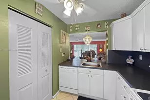 317 W Laurel Dr, Margate, FL 33063 - Photo 5