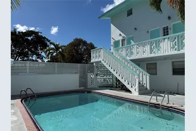 421 NE 68th St #15, Miami, FL 33138 - Photo 3