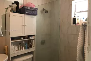 421 NE 68th St, Miami, FL 33138 - Photo 21