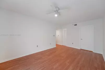 5900 Collins Ave #506, Miami Beach, FL 33140 - Photo 11