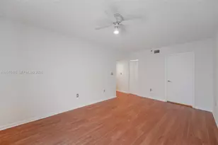 5900 Collins Ave, Miami Beach, FL 33140 - Photo 11