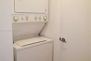 1750 N Bayshore Dr, Miami, FL 33132 - Photo 41