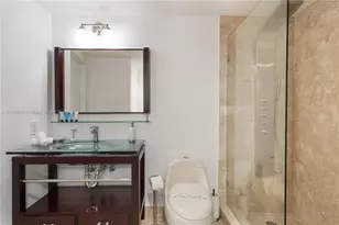 1750 N Bayshore Dr, Miami, FL 33132 - Photo 17