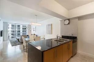 1750 N Bayshore Dr, Miami, FL 33132 - Photo 9