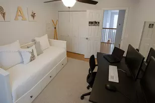 1055 Yellow Birch Terrace, Hollywood, FL 33019 - Photo 23