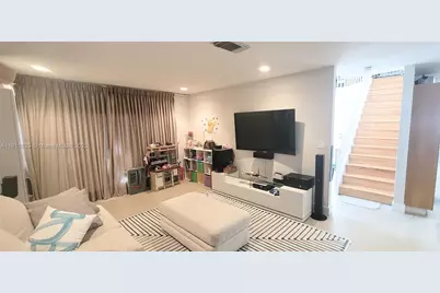 1055 Yellow Birch Ter, Hollywood, FL 33019 - Photo 11