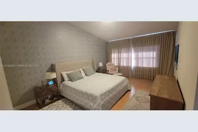 1055 Yellow Birch Ter, Hollywood, FL 33019 - Photo 17