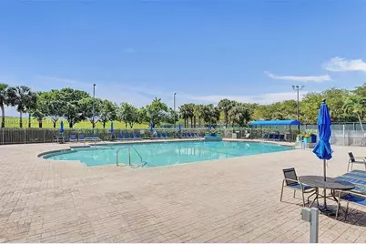1055 Yellow Birch Ter, Hollywood, FL 33019 - Photo 37