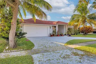 3462 Harness Cir, Wellington, FL 33449 - Photo 3