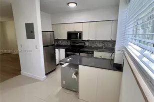 1198 Marseille Dr, Miami Beach, FL 33141 - Photo 5