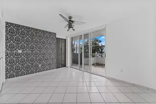7832 Collins Ave, Miami Beach, FL 33141 - Photo 19