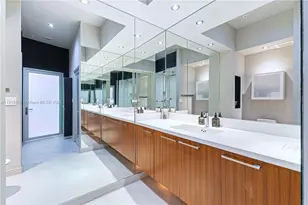 2001 Meridian Ave, Miami Beach, FL 33139 - Photo 15