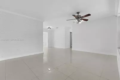 2601 Acapulco Dr, Miramar, FL 33023 - Photo 13