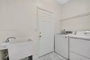 1579 Briar Oak Dr, Royal Palm Beach, FL 33411 - Photo 19