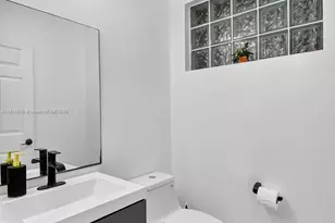 1579 Briar Oak Dr, Royal Palm Beach, FL 33411 - Photo 17