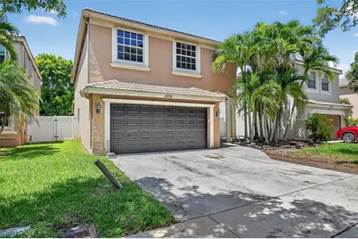 1579 Briar Oak Dr, Royal Palm Beach, FL 33411 - Photo 3