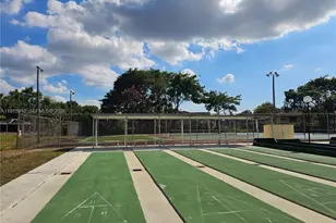 3190 Holiday Springs Blvd, Margate, FL 33063 - Photo 11