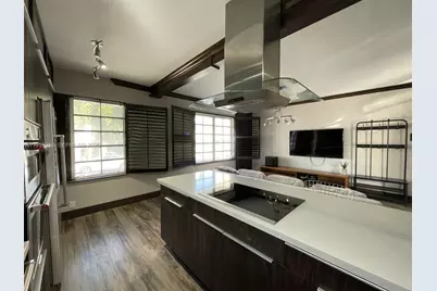 610 8th St #101, Miami Beach, FL 33139 - Photo 1