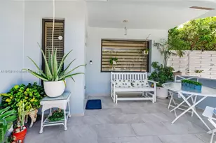 13818 SW 11th St, Miami, FL 33184 - Photo 3