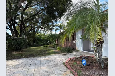 5461 W Broward Blvd, Plantation, FL 33317 - Photo 1