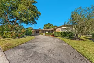 1325 NE 171 St, Miami, FL 33162 - Photo 5