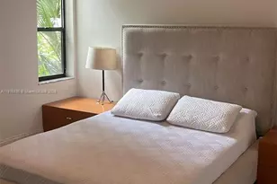 830 NE 199th St, Miami, FL 33179 - Photo 17