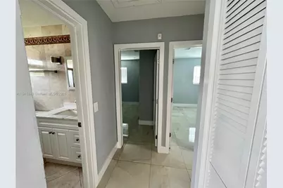 8700 SW 42nd Ter, Miami, FL 33165 - Photo 15