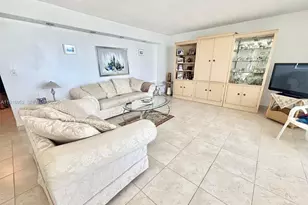 2030 S Ocean Dr, Hallandale Beach, FL 33009 - Photo 9
