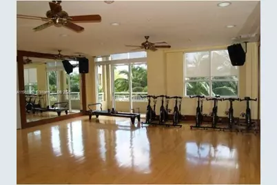 19501 W Country Club Dr #2310, Aventura, FL 33180 - Photo 37