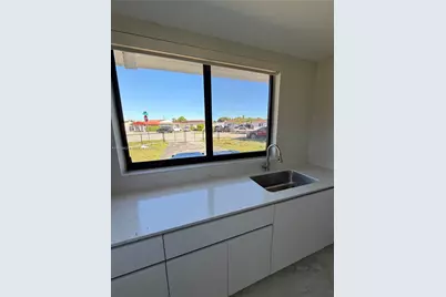 7330 SW 11th St #efficiency, Miami, FL 33144 - Photo 7