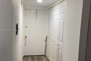 7502 NW 30th Pl, Sunrise, FL 33313 - Photo 5