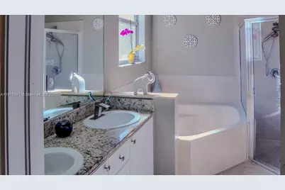 1701 SE 17th Ave, Homestead, FL 33035 - Photo 17