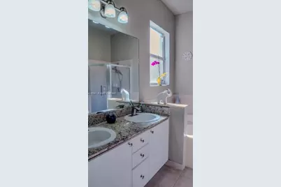 1701 SE 17th Ave, Homestead, FL 33035 - Photo 15