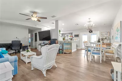 302 Floyd Ave S, Naples, FL 33976 - Photo 3