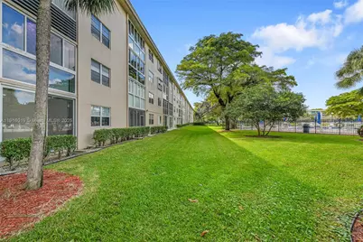 1703 Andros Isle #G2, Coconut Creek, FL 33066 - Photo 3