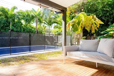 2510 NE 207th Ter, Miami, FL 33180 - Photo 9