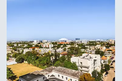 900 SW 8th St #1208, Miami, FL 33130 - Photo 25