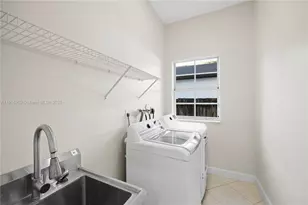 7830 NW 161st Terrace, Miami Lakes, FL 33016 - Photo 43