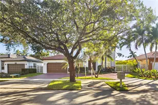 7830 NW 161st Terrace, Miami Lakes, FL 33016 - Photo 3