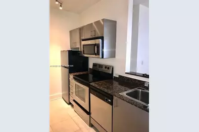 1000 Meridian Ave #4, Miami Beach, FL 33139 - Photo 3
