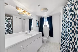 1701 Sunset Harbor Dr, Miami Beach, FL 33139 - Photo 17