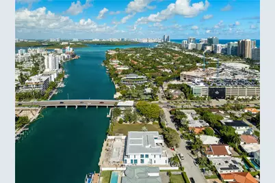 9540 Bay Dr, Surfside, FL 33154 - Photo 31