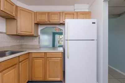 7887 Golf Cir Dr #106, Margate, FL 33063 - Photo 5