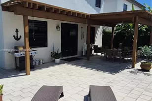 8760 NW 102nd Ct, Doral, FL 33178 - Photo 19