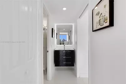3701 N Country Club Dr #1805, Aventura, FL 33180 - Photo 29
